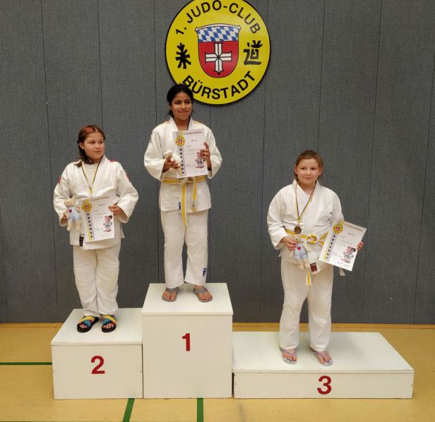files/public/abteilungen/Abteilung Judo/Judo 2019/Joanna auf dem 3. Platz 0319a.jpg